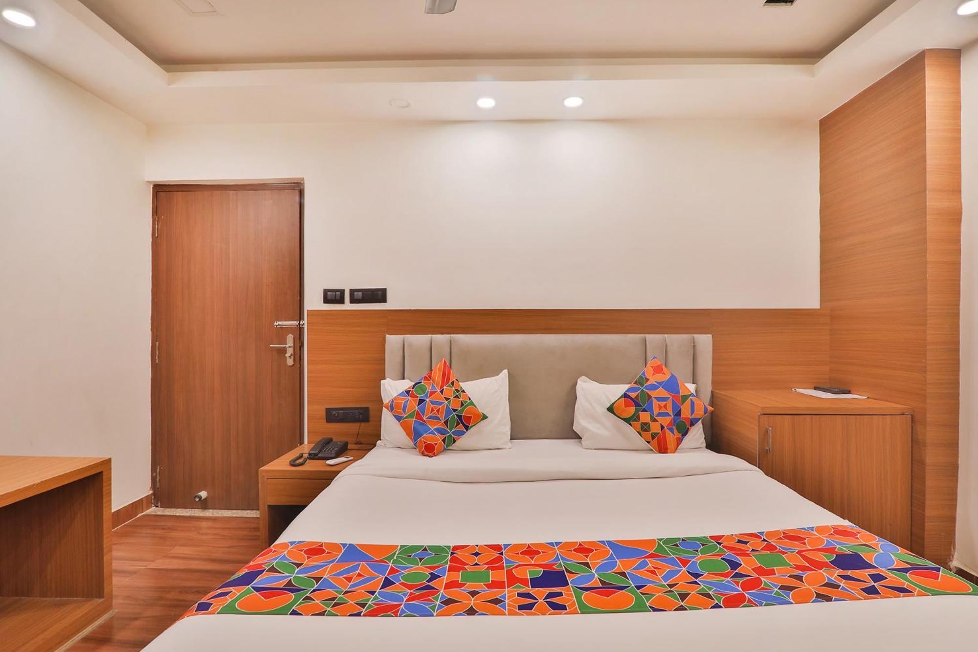 Fabhotel Shaurya Inn Lucknow Exterior foto